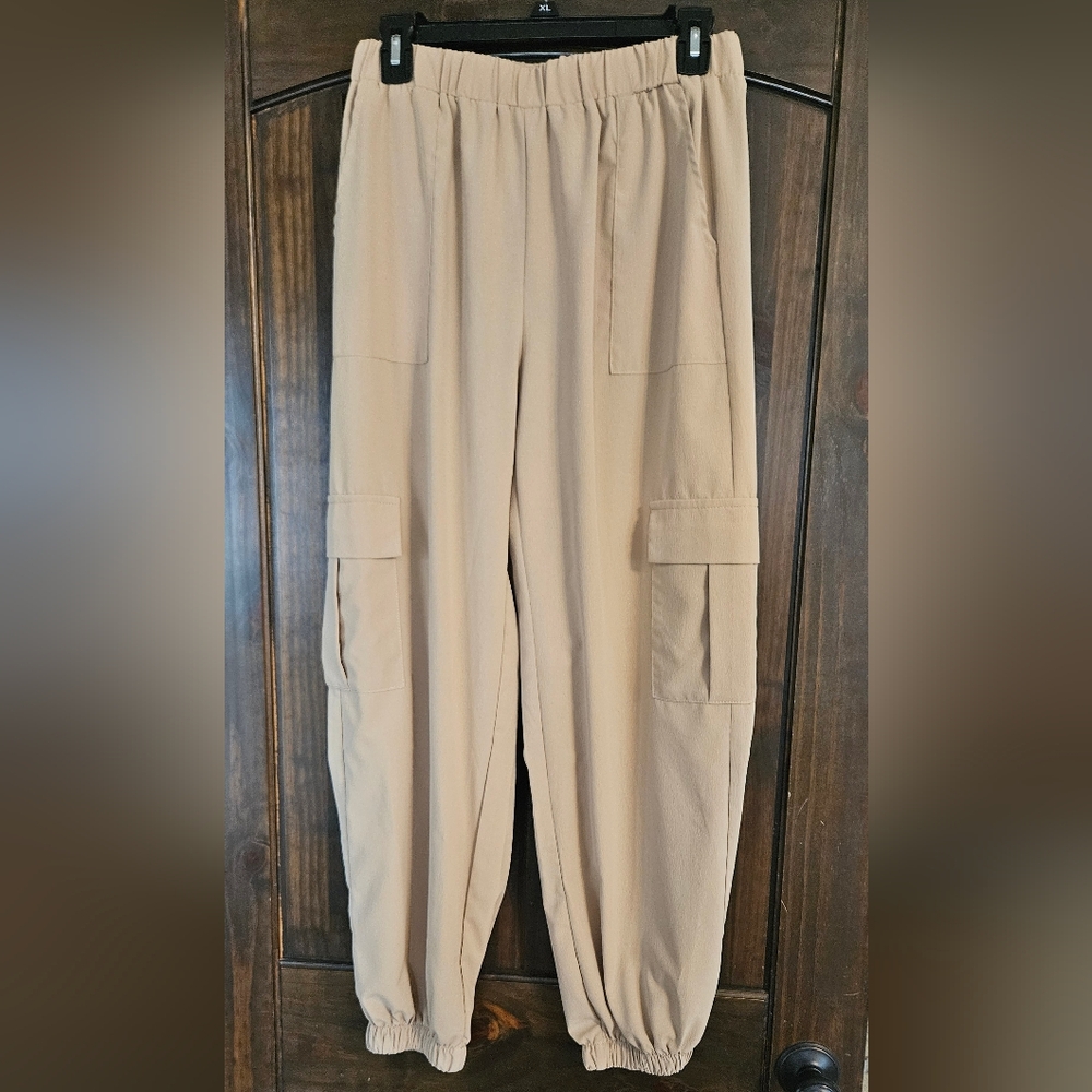 Casual Cargo Jogger Pants in Beige